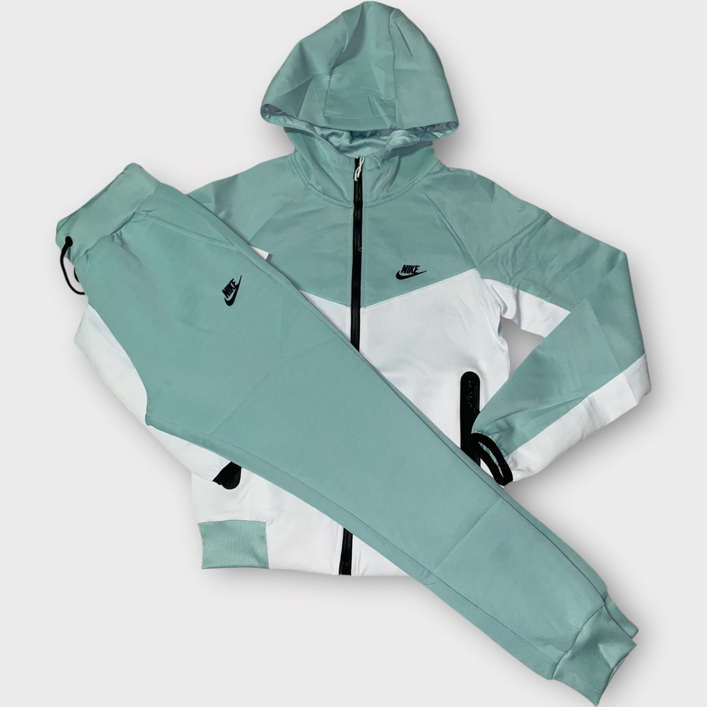 Chandal Nike Tech 26 SÑ